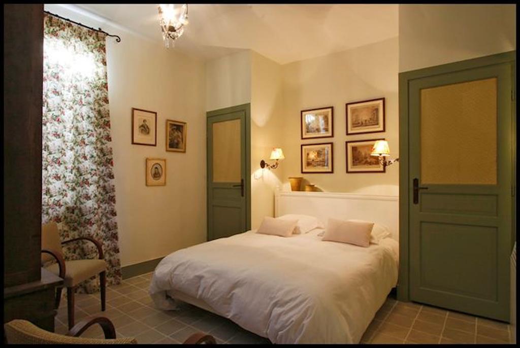 Apartamento Le Trente Trois Uzès Exterior foto