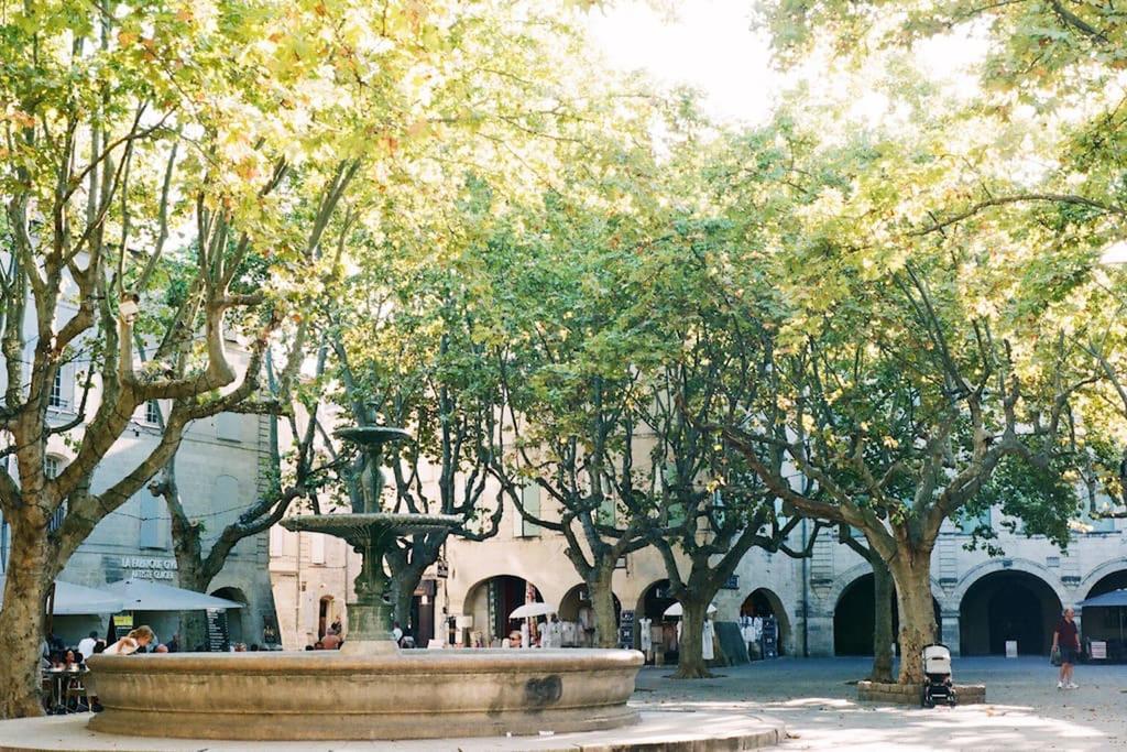 Apartamento Le Trente Trois Uzès Exterior foto
