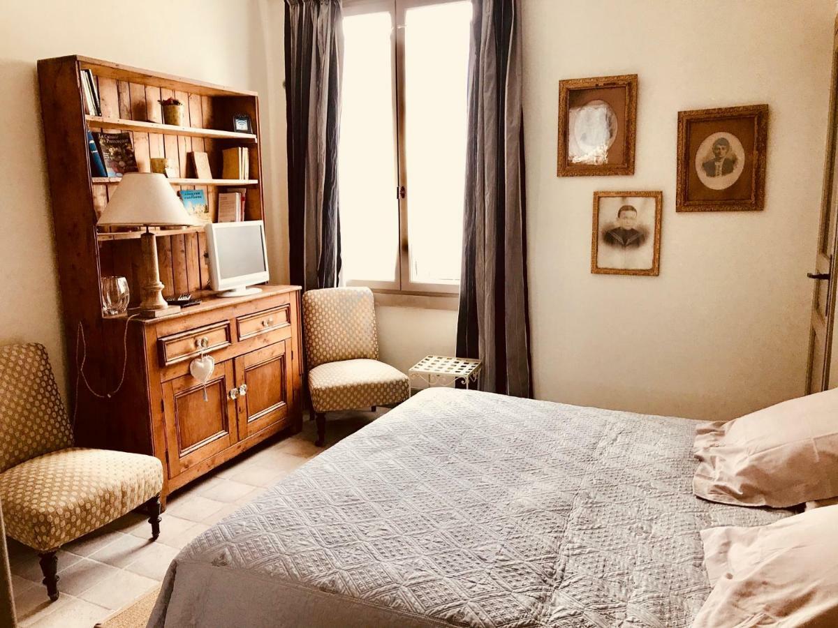 Apartamento Le Trente Trois Uzès Exterior foto