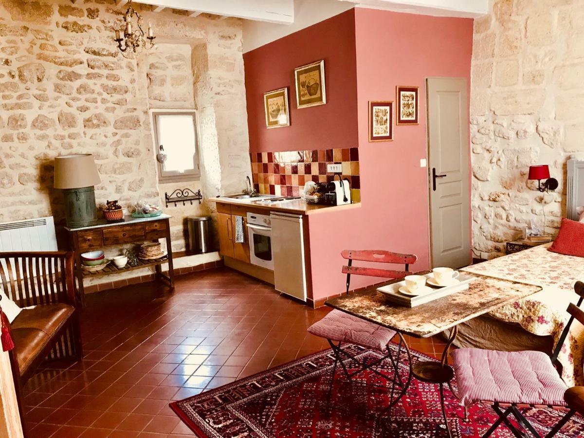 Apartamento Le Trente Trois Uzès Exterior foto