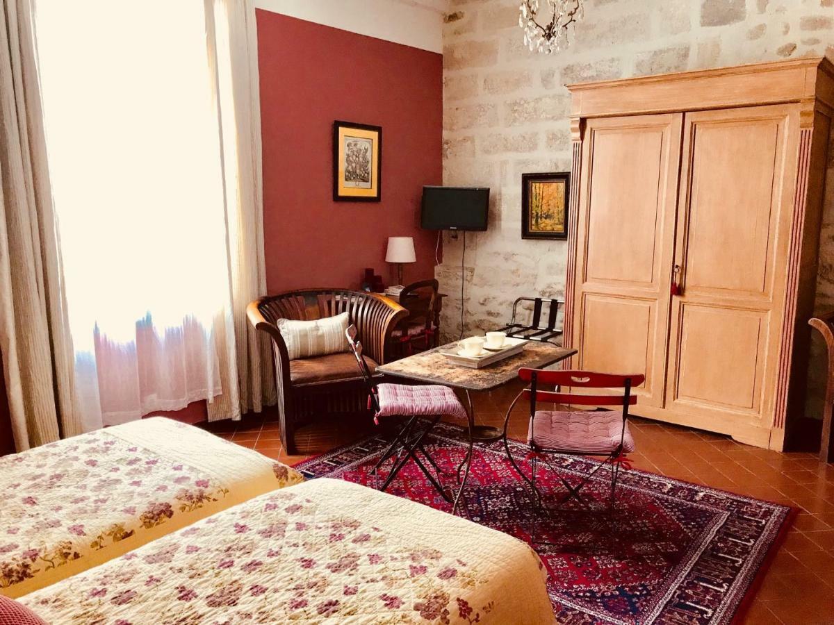 Apartamento Le Trente Trois Uzès Exterior foto