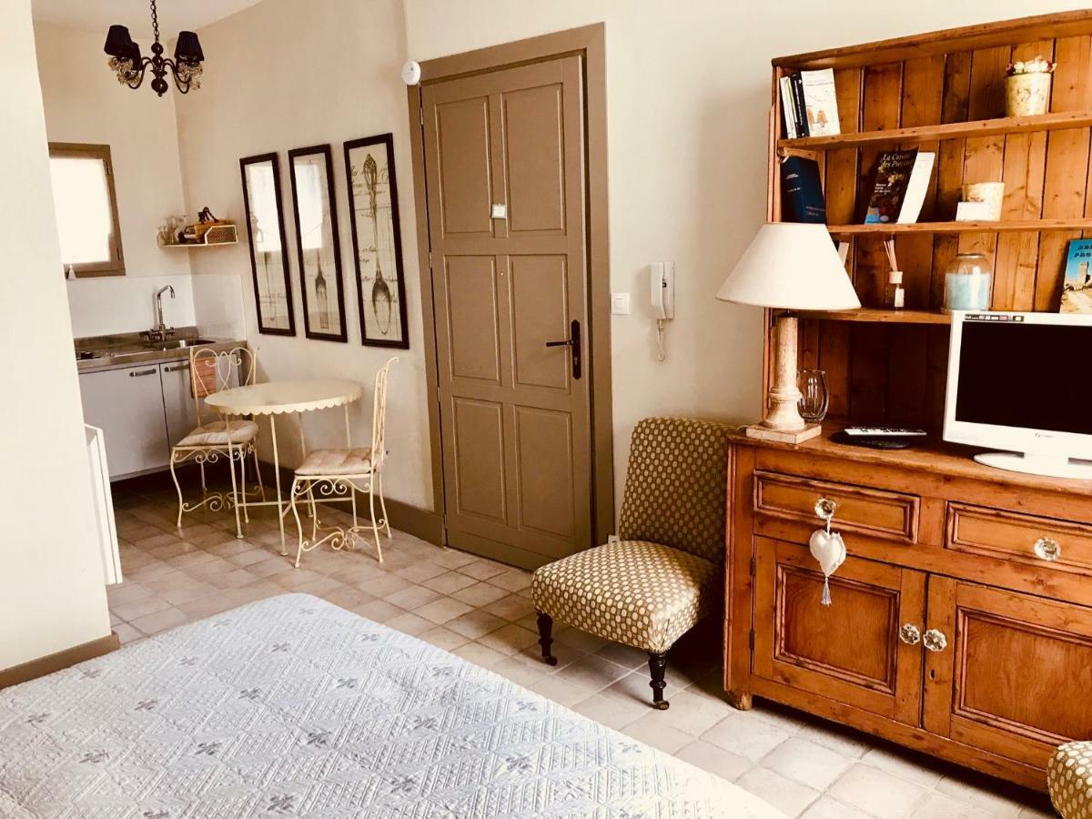 Apartamento Le Trente Trois Uzès Exterior foto