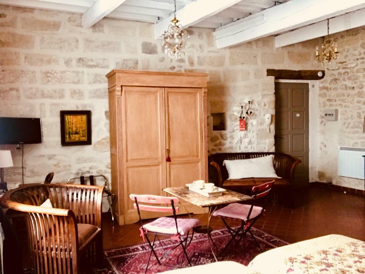 Apartamento Le Trente Trois Uzès Exterior foto